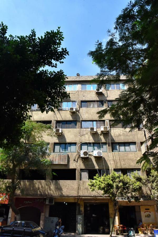 Two-Bedroom Apartment At Mohamed Farid Street Caïro Buitenkant foto