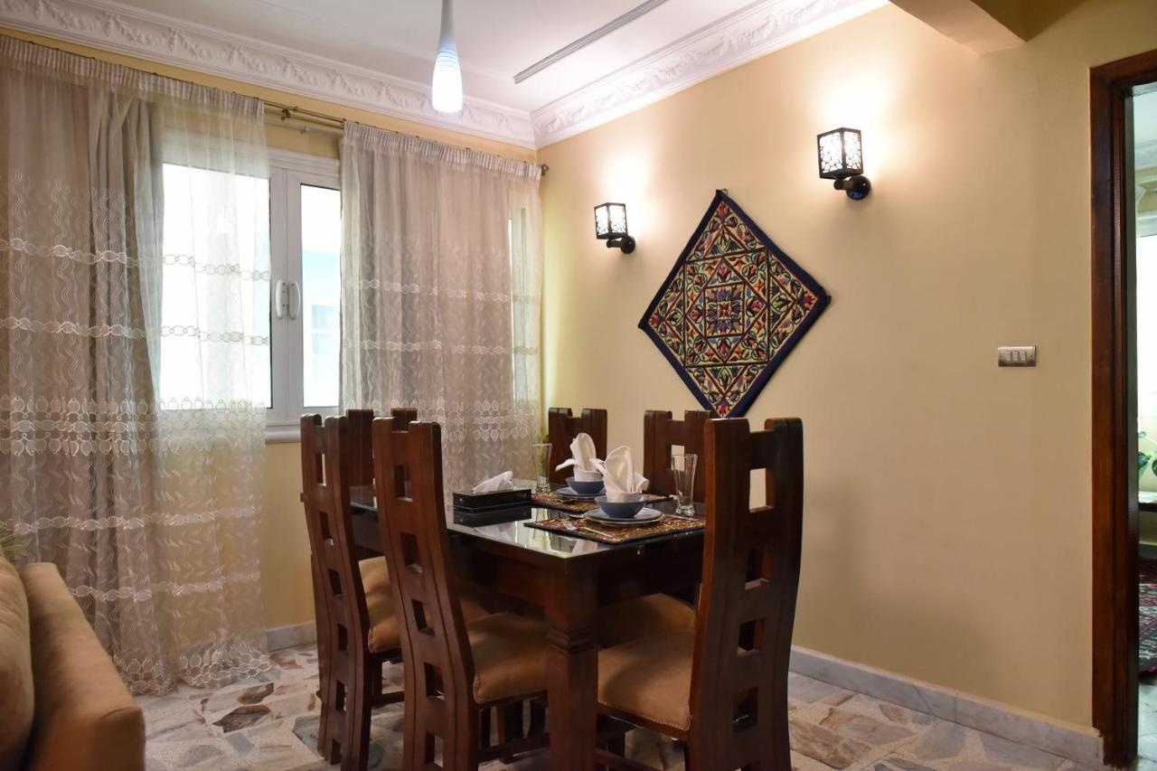 Two-Bedroom Apartment At Mohamed Farid Street Caïro Buitenkant foto