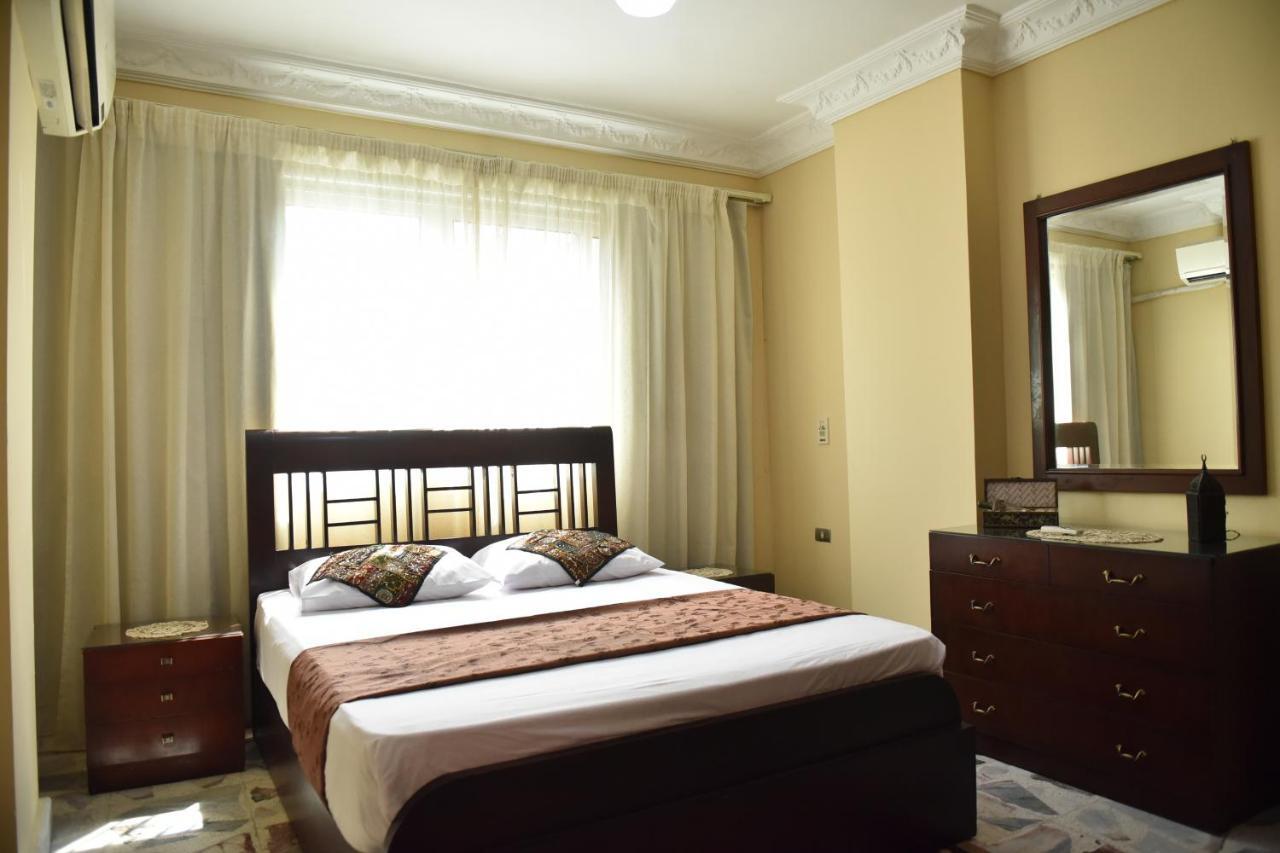 Two-Bedroom Apartment At Mohamed Farid Street Caïro Buitenkant foto